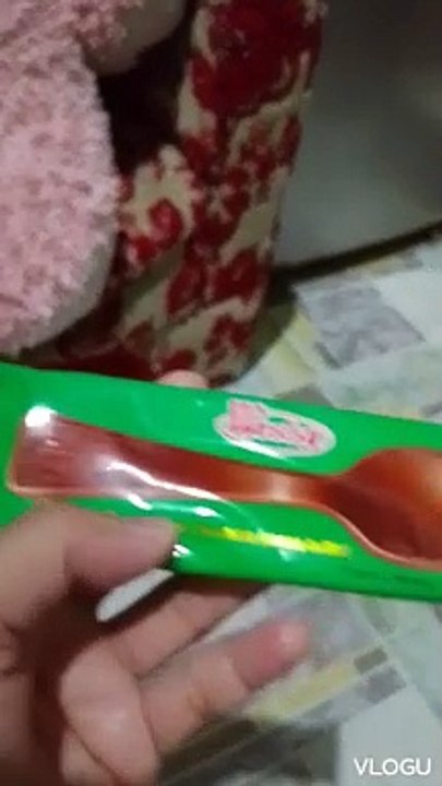 chocolate spoon l