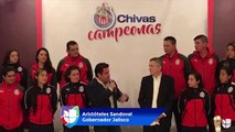 Gobernador de Jalisco recibió a Chivas femenil tras título