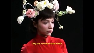 Lan - Zeynep Bastık _ Lyric Video