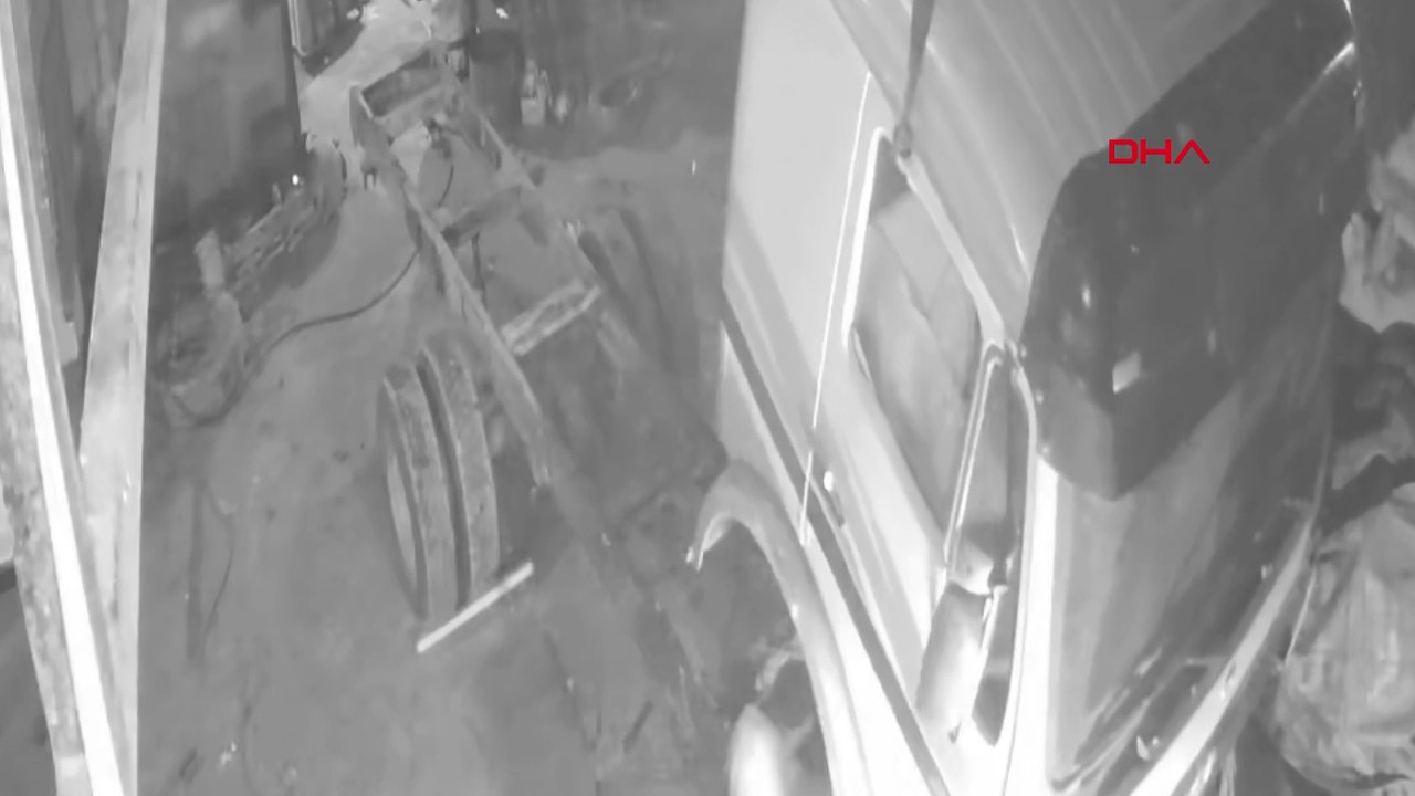 Çalınan kamyonunu bulmak için dedektif gibi çalıştı; ancak parçalarının bir kısmına ulaştı