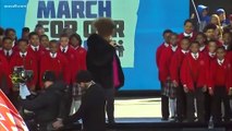 Andra Day y el coro de niños de Baltimore dan apertura a la Marcha por Nuestras Vidas