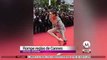 Kristen Stewart se quita los tacones en alfombra de Cannes