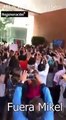 Estudiantes gritan ¡Fuera Mikel!  ¡Fuera el PRI! en la Ibero