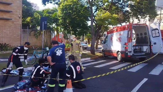 Homem sofre parada cardiorrespiratória em frente do Fórum de Umuarama