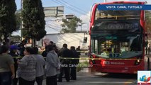 Hombre muere arrollado por Metrobús en estación Misterios