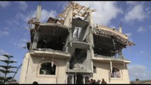 Ancora missili su Rafah, i palestinesi si muovono tra le macerie