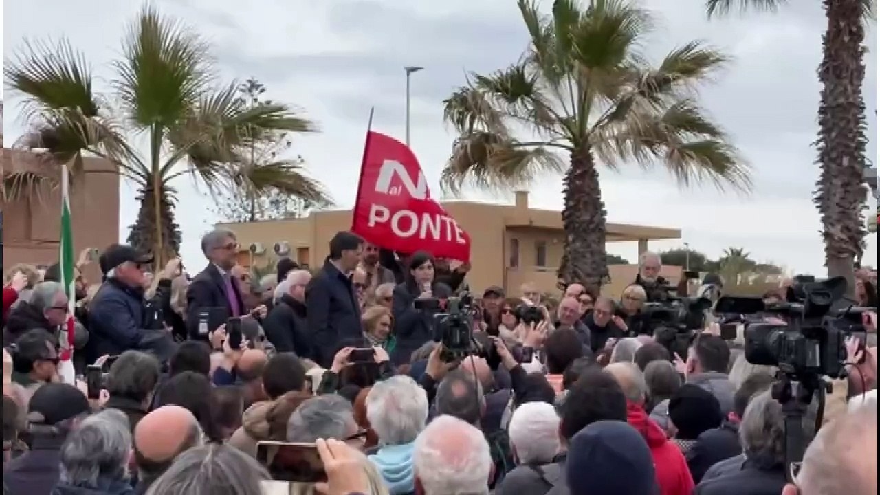 Ponte, i no del Pd. A Torre Faro la segretaria...