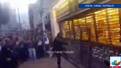 Anarquistas saquean 7-Eleven durante la Marcha por el Movimiento del 68