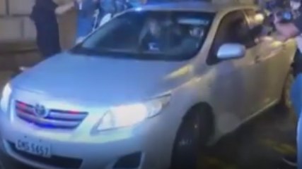 Le immagini dell'arresto di Robinho