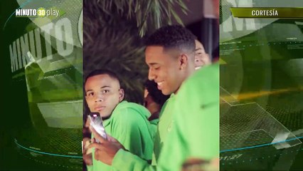 Queremos la copa Hinchas de Atlético Nacional armaron banderazo en la sede de concentración