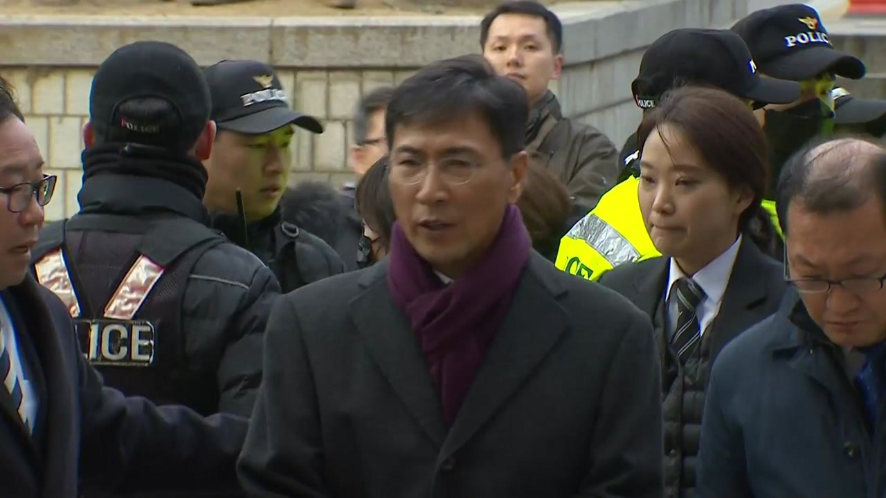 '안희정 성폭행 손해배상' 1심 5월 선고...소송 제기 4년만 / YTN