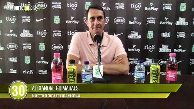 Alexandre Guimaraes está contento con Duque y Alvéz jugando simultáneamente