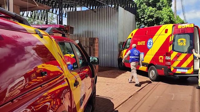 Homem se fere com faca em tentativa de suicídio na Rua Rio da Paz