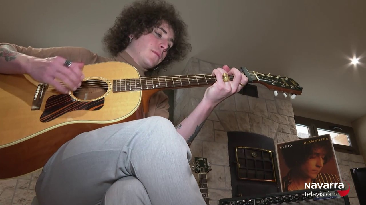 El músico y cantante tudelano Alejo presenta 'Diamantes'