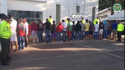 11-10-17 En Carepa cayeron 51 integrantes de la banda El Hueco, entre ellos hay 3 policías