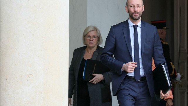 Salaire des fonctionnaires : la fiche de paie des agents «ne bougera plus en 2024, confirme Guerini