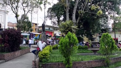 28-09-18 Movilizacion que se presento en Ituango retornara solo en compania del Ejercito