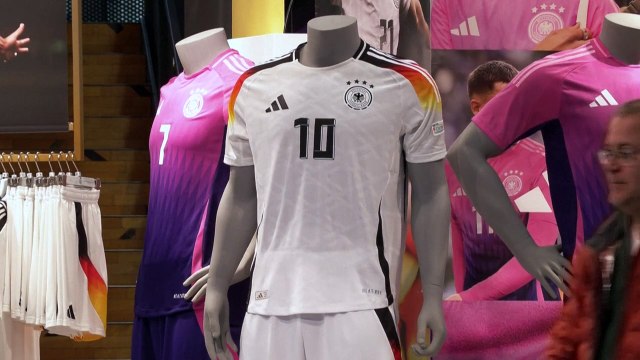 As polêmicas em torno dos uniformes das seleções da Alemanha e Inglaterra