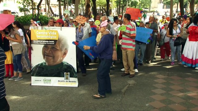 30-10-17 50000 adultos mayores se beneficiaran de proyecto aprobado en el Concejo