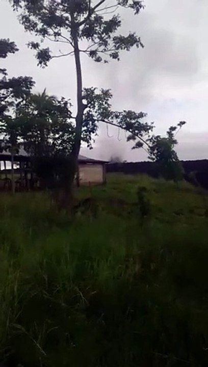 30-05-2021 familias fueron evacuadas debido a la erupción de un volcán en Necoclí 2