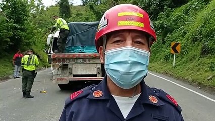 Full Choque entre dos vehiculos en la via Medellin -Bogota dejo 19 heridos