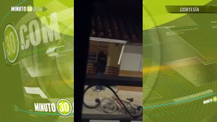 Graban a depravado que se masturba rendijeando en casas en La Ceja, Antioquia