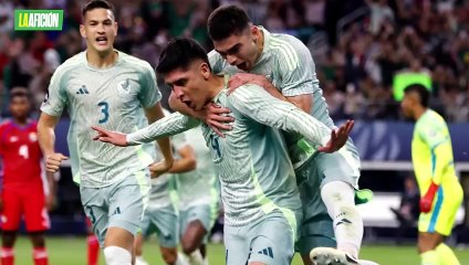 Santiago Giménez "explota" y Jaime Lozano explica por qué no lo dejó jugar