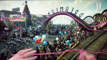 Tim Burton interumpe la escena del desfile de Dumbo conColleen Atwood