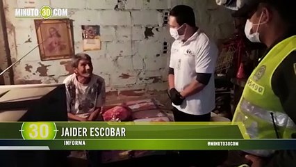Grupo de jóvenes reparte mercados en barrios de Medellín