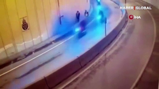 Şişli'de bir polis memurunun şehit olduğu feci kaza kamerada