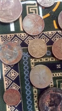 Kung meron ka nito kahit isa dito bibilhin ko ng isang libo.