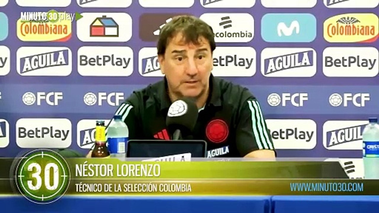 Calma, calma James está bien Néstor Lorenzo, té...