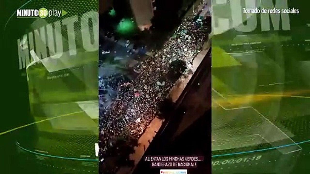Impresionante con banderazo rolo los hinchas verdolagas en Bogotá alentaron al Nacional