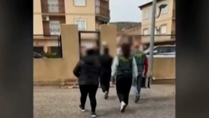 Localizan a una niña de 13 años embarazada y casada a la fuerza y detienen al marido y los padres en Ciudad Real