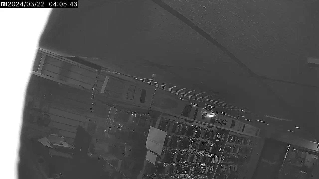 Caught on CCTV: Moment burglars break into Newry phone shop