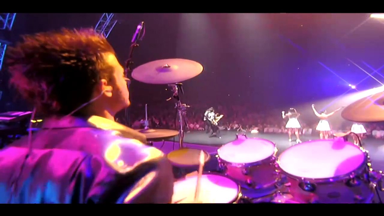 SYLVIE VARTAN — AU RYTHME DU CŒUR | SYLVIE VARTAN - PALAIS DES CONGRÈS 2004