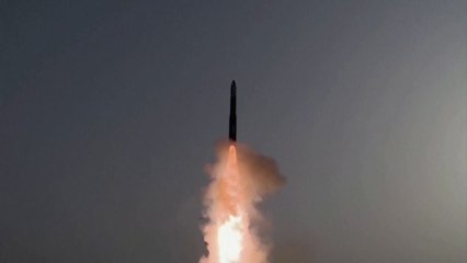 سقوط صاروخين باليستيين أطلقتهما كوريا الشمالية بمنطقة بحرية لليابان