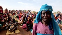 كاميرا الجزيرة ترصد وصول لاجئين سودانيين من الجنينة إلى تشاد