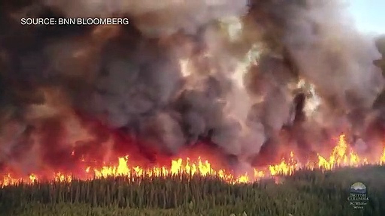 Raging Wildfires Burn Across Canada Sending Smoke Down to the US