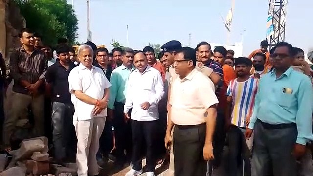 भरतपुर में आंधी-तूफान में दीवार गिरने से युवक की मौत