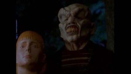 Escalofríos - La Mascara Encantada - Español Latino - Goosebumps - The Haunted Mask