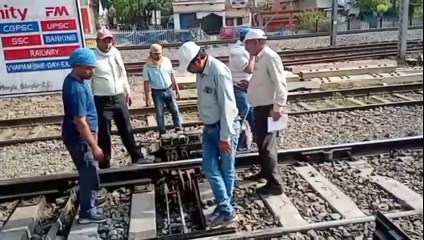 Скачать видео: derailed wagon