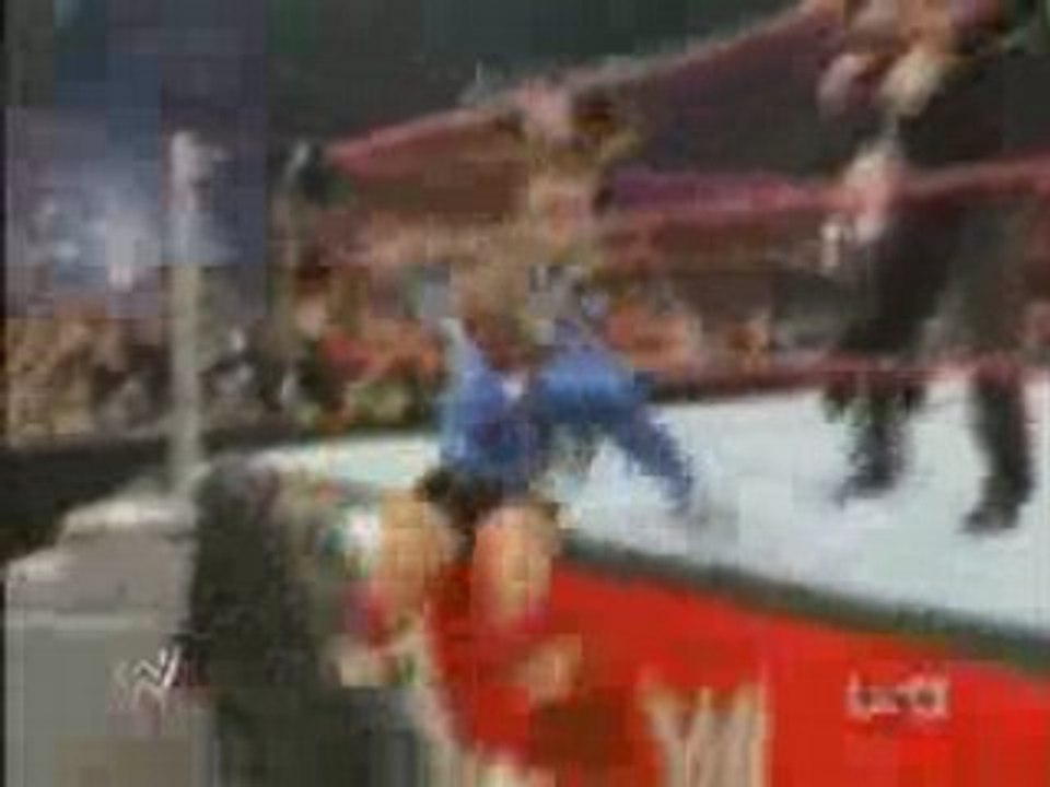 Ashley, Maria & King vs Melina, Beth & Santino - 3/25/08