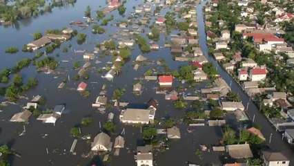 Imágenes de dron muestran el alcance de las inundaciones en Jersón