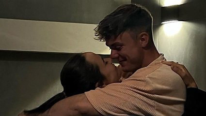 „Bachelor“-Liebling Utze: Abfuhr an David - sie küsst ihren neuen Freund