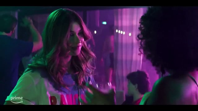 La bande-annonce de À contre sens. Le film cartonne déjà sur Prime Video.