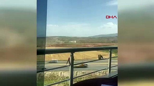 BORU PATLADI; TAZYİKLİ SU METRELERCE YÜKSEĞE FIŞKIRDI