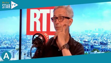 “Elle est sur mon fessier…” : Thierry Lhermitte dévoile une anecdote très intime