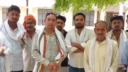 महोबाः किसानों ने डीएम से लगाई गुहार, जानें क्या है किसानों की शिकायत