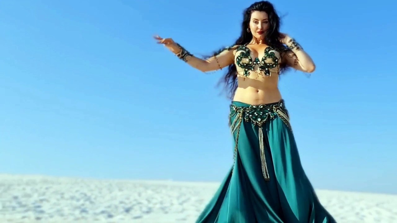 Belly dance Arabic girl